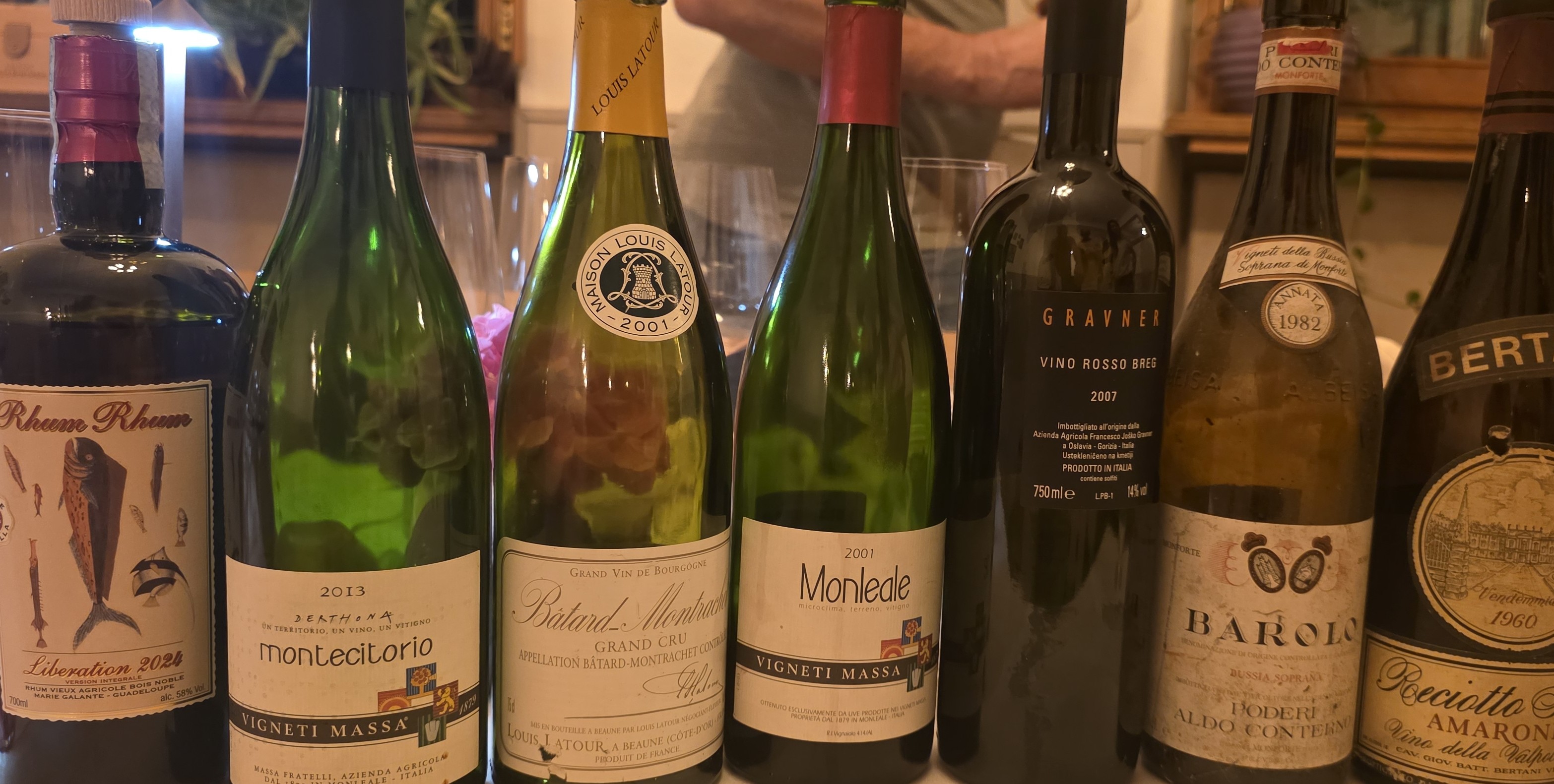Overnight stay with dinner at a wine bar - 2px